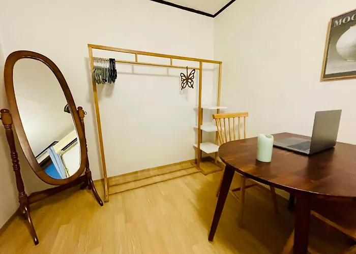 Woody House In Hongdae, Sinchon * Seoul