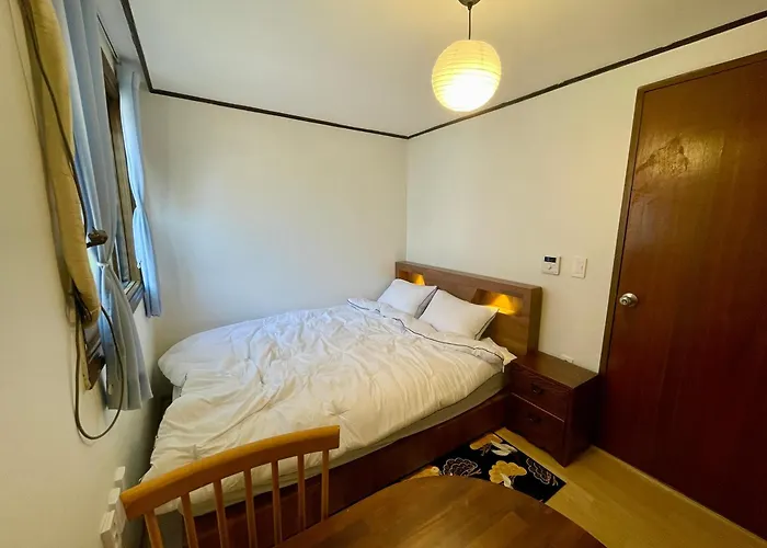 Woody House In Hongdae, Sinchon * Seoul